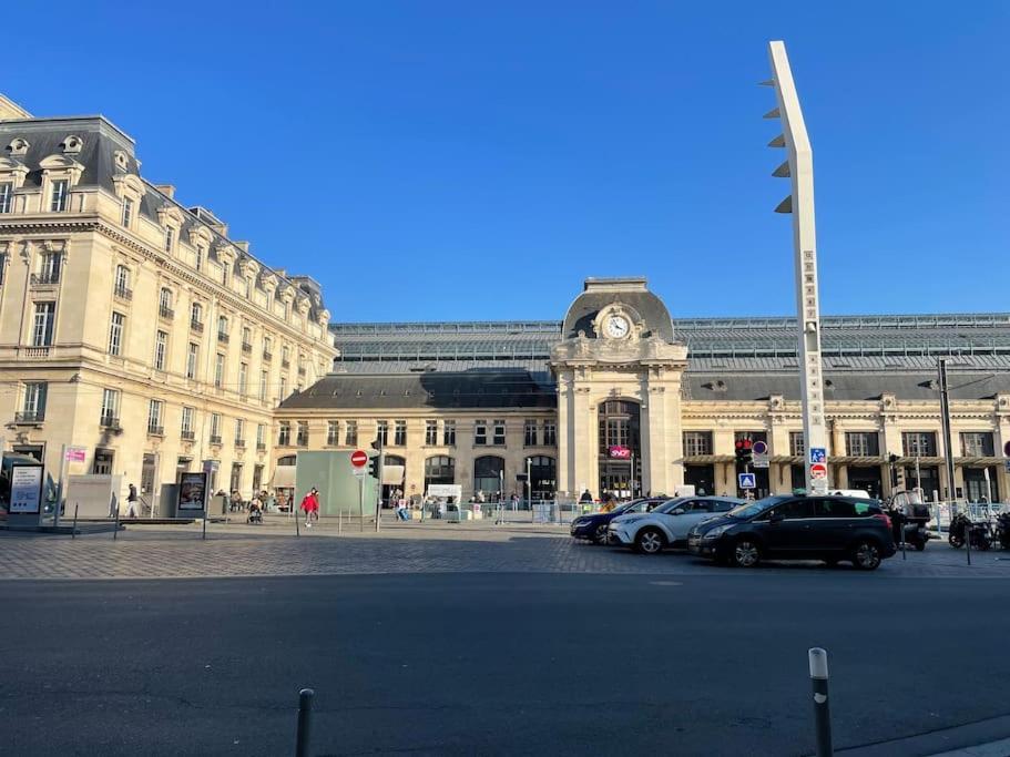 En Face De La Gare Saint Jean Bordéus